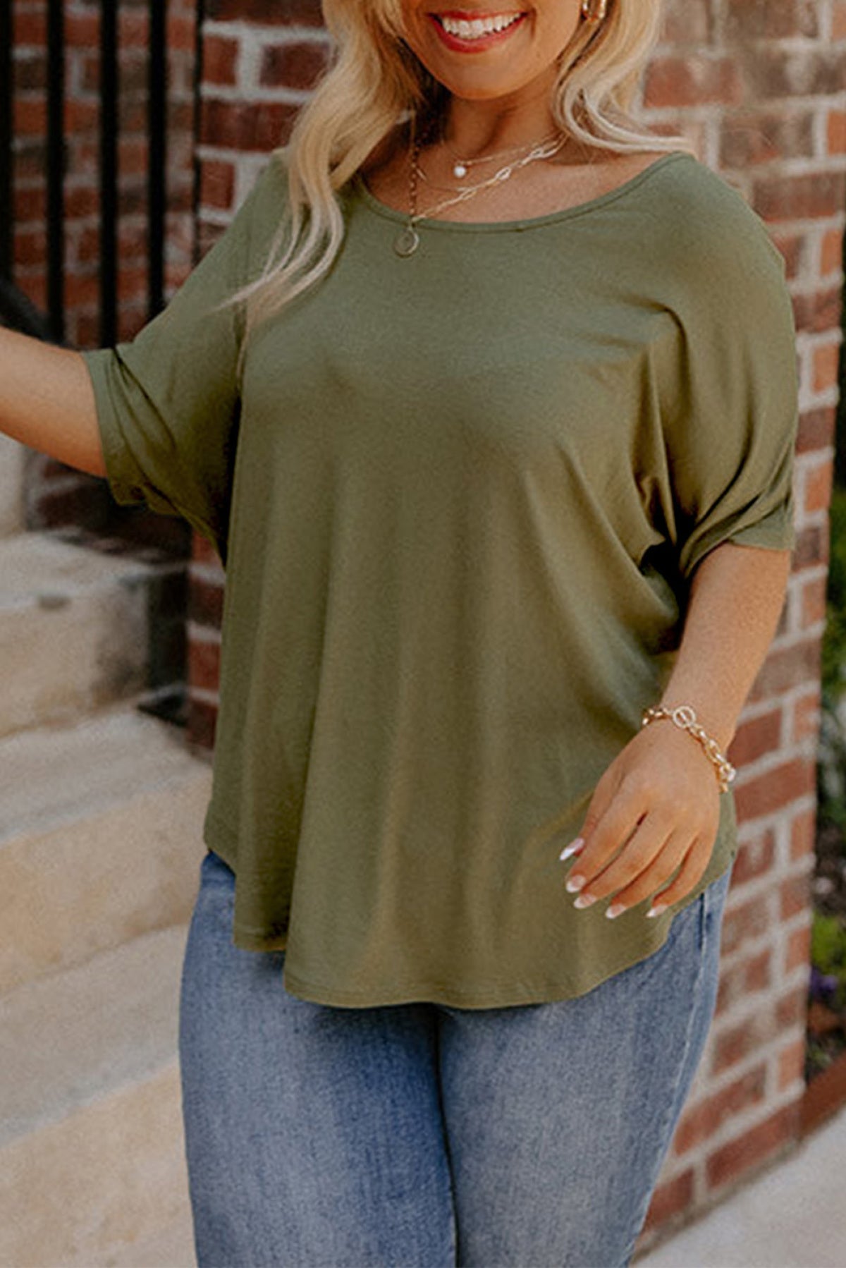 Green Plus Size Hollow-Out Back Slouchy Tee