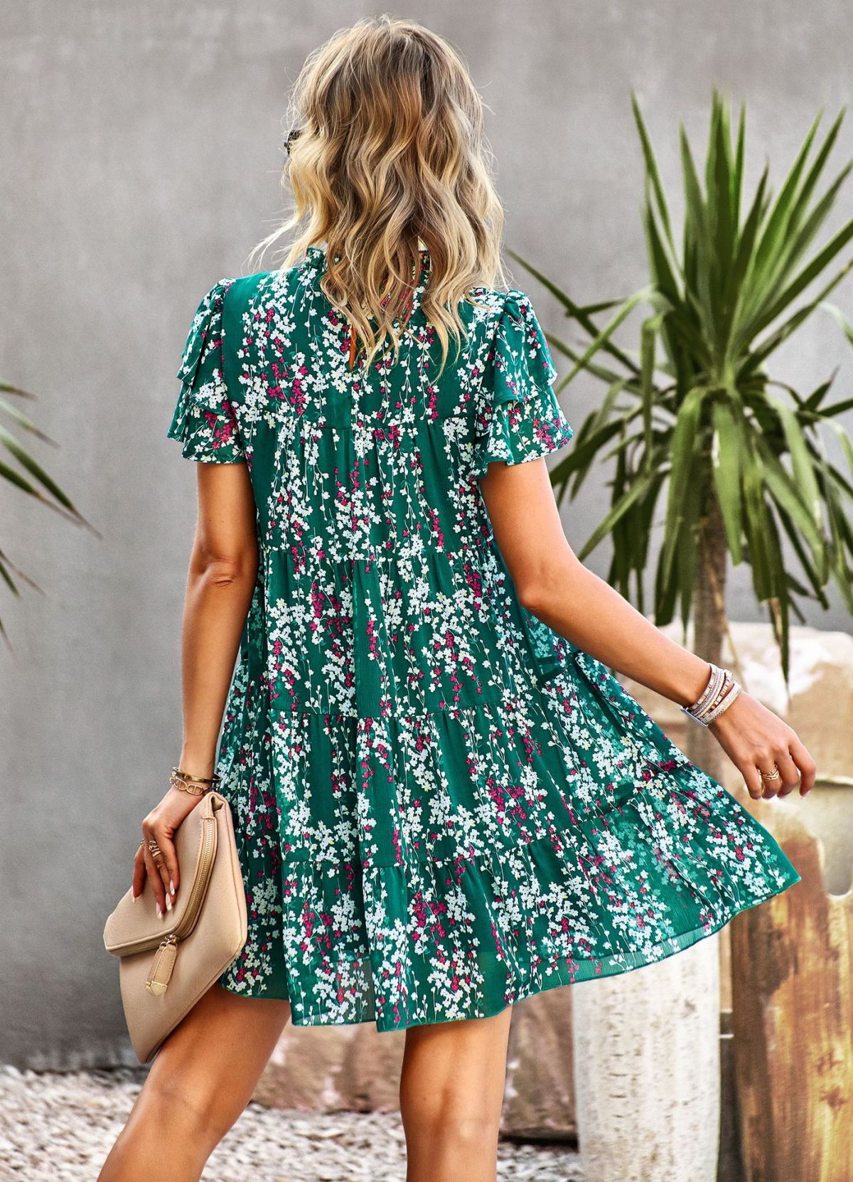 Ditsy Floral Short Sleeve Gathering Tiered Dress