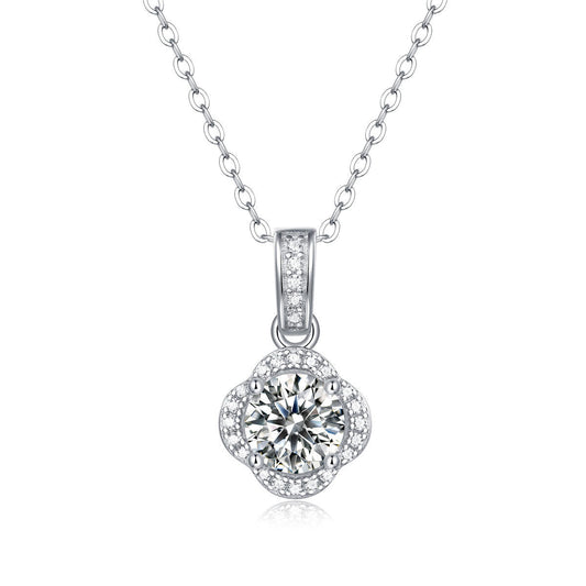 925 Sterling Silver Clover-Shaped Moissanite Pendant Necklace